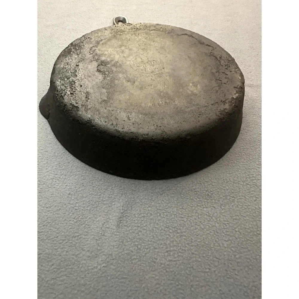 Vintage Griswold Erie No. 10 Cast Iron Skillet 716